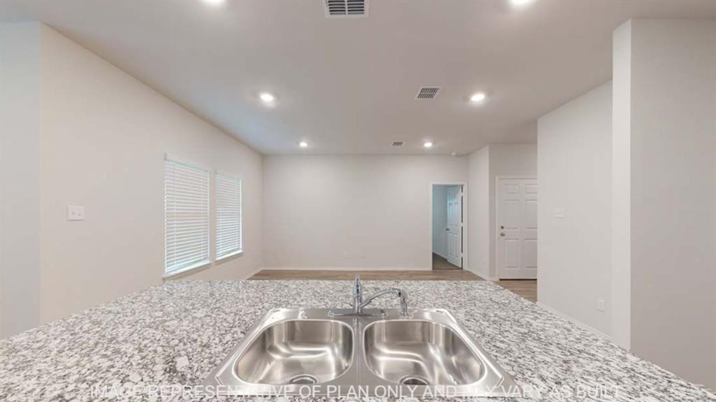 10428 Neptune Court Waco, TX 76708 - Photo 4 of 12 Gallery Image 4