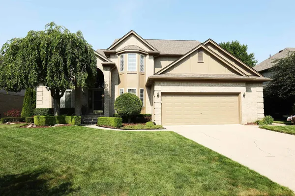 $529,900 | 48535 Fairmont Drive, Macomb, MI 48044