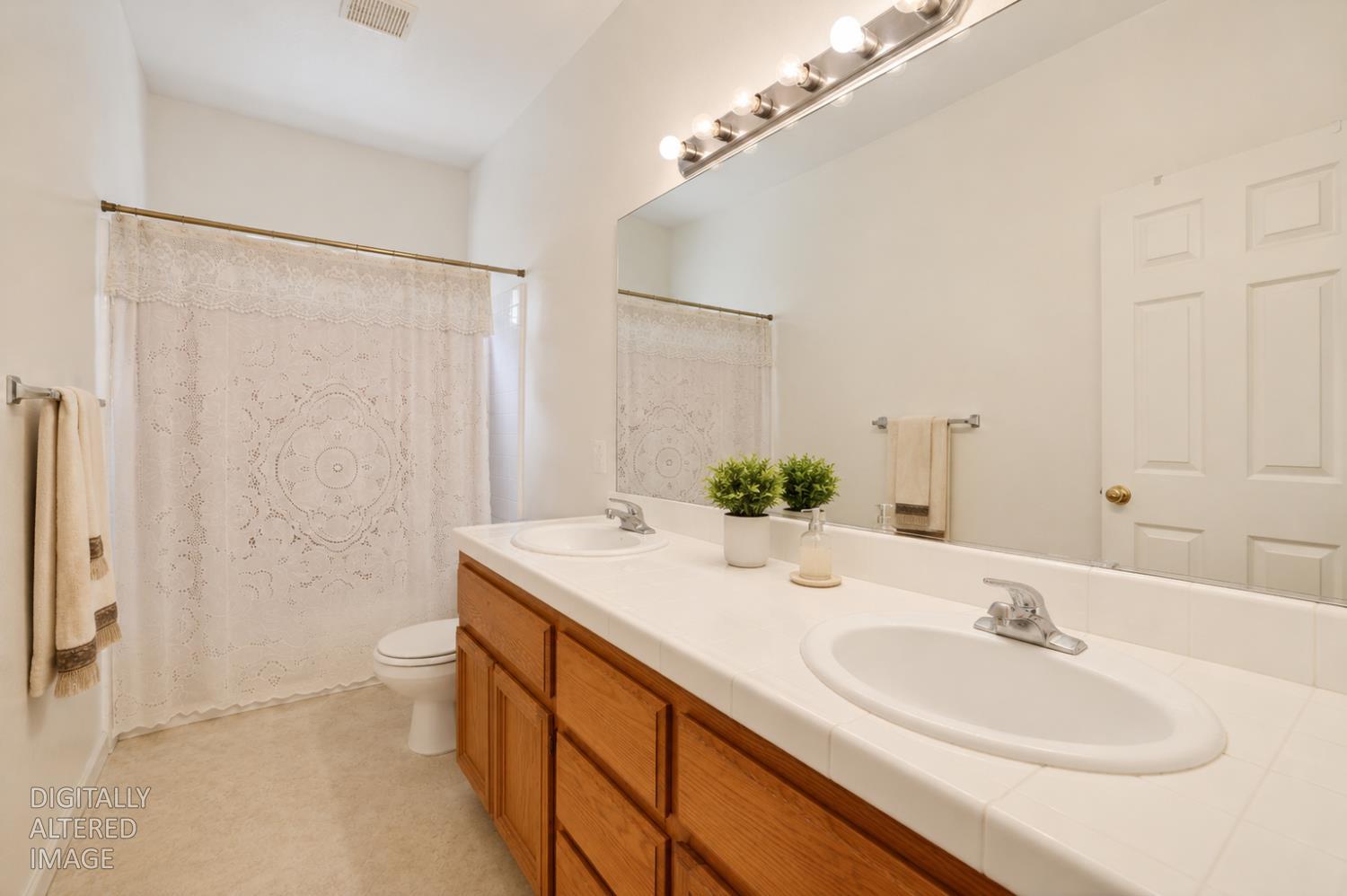 6141 Hall Lane Carmichael, CA 95608 - Photo 23 of 36