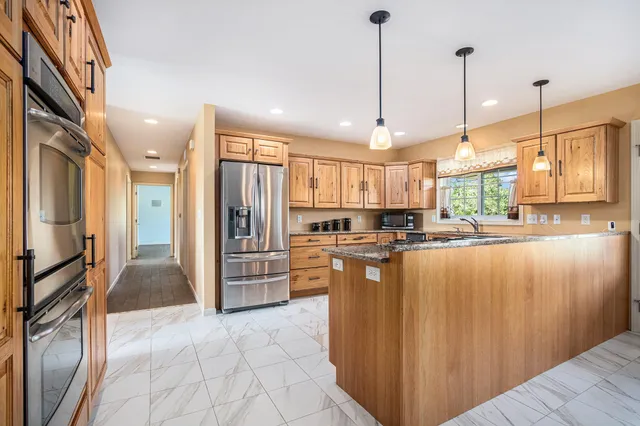 $539,999 | 124 68th Street, South Haven, MI 49090