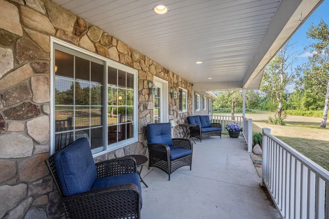 $539,999 | 124 68th Street, South Haven, MI 49090