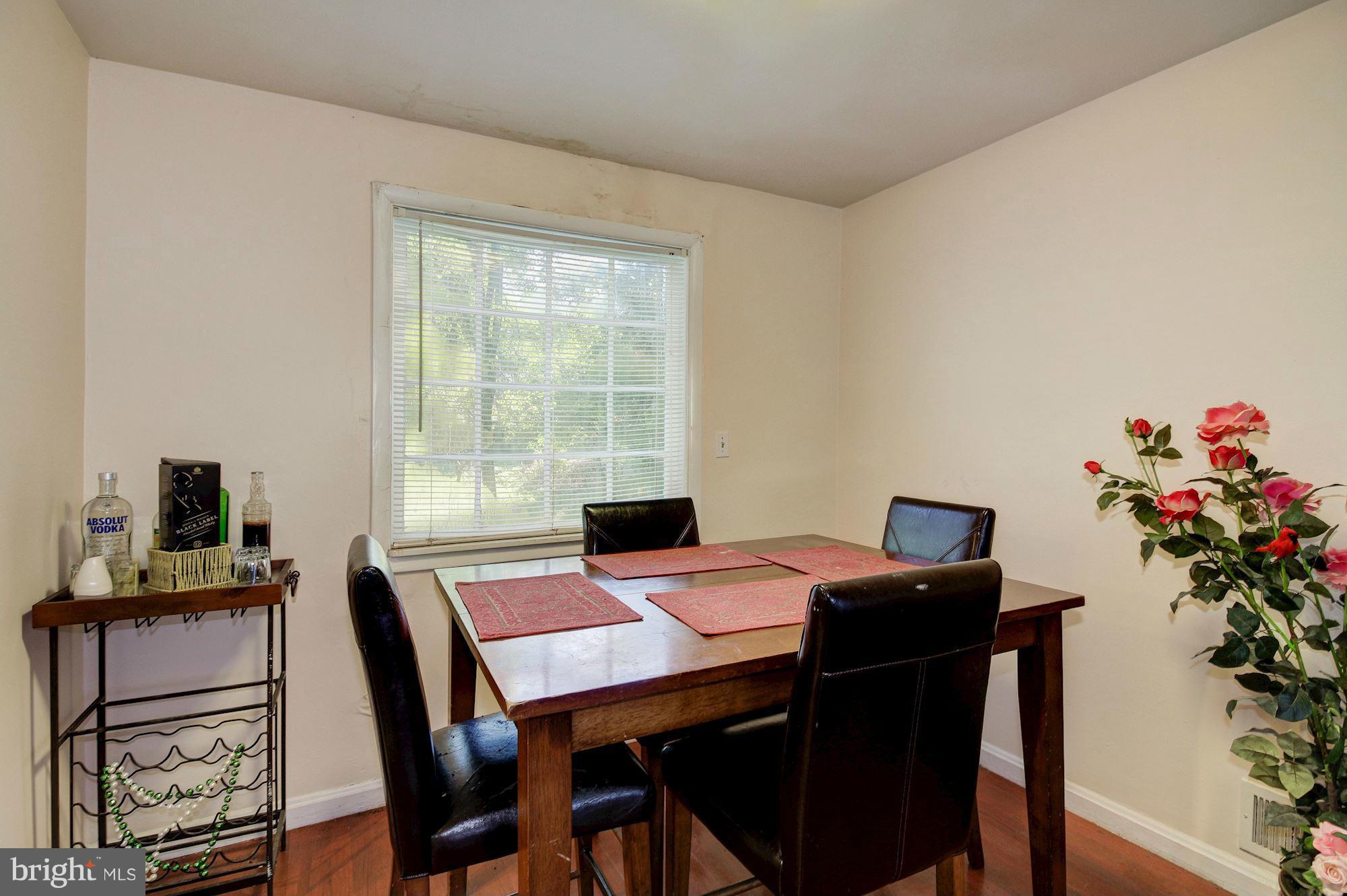 4126 Maple Road Morningside, MD 20746 - Photo 9 of 30 Dining Room
