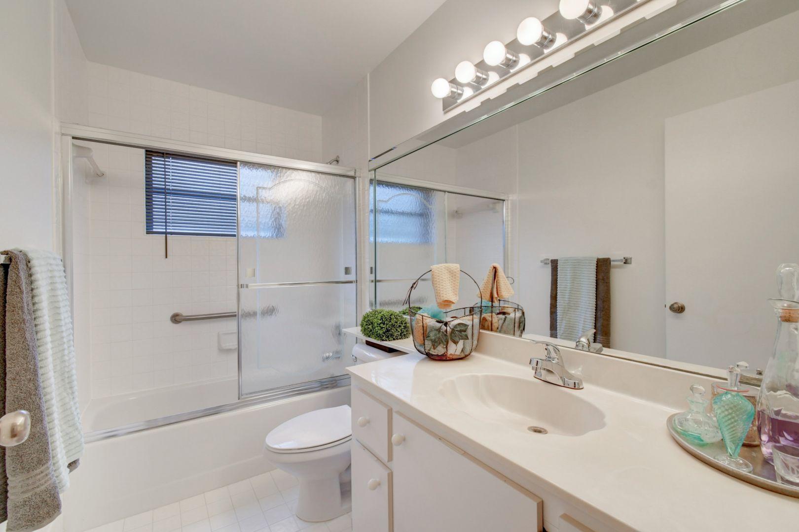 8520 Leeway Lane Boynton Beach, FL 33436 - Photo 25 of 37 25_dsc_7660_1_2_3_4