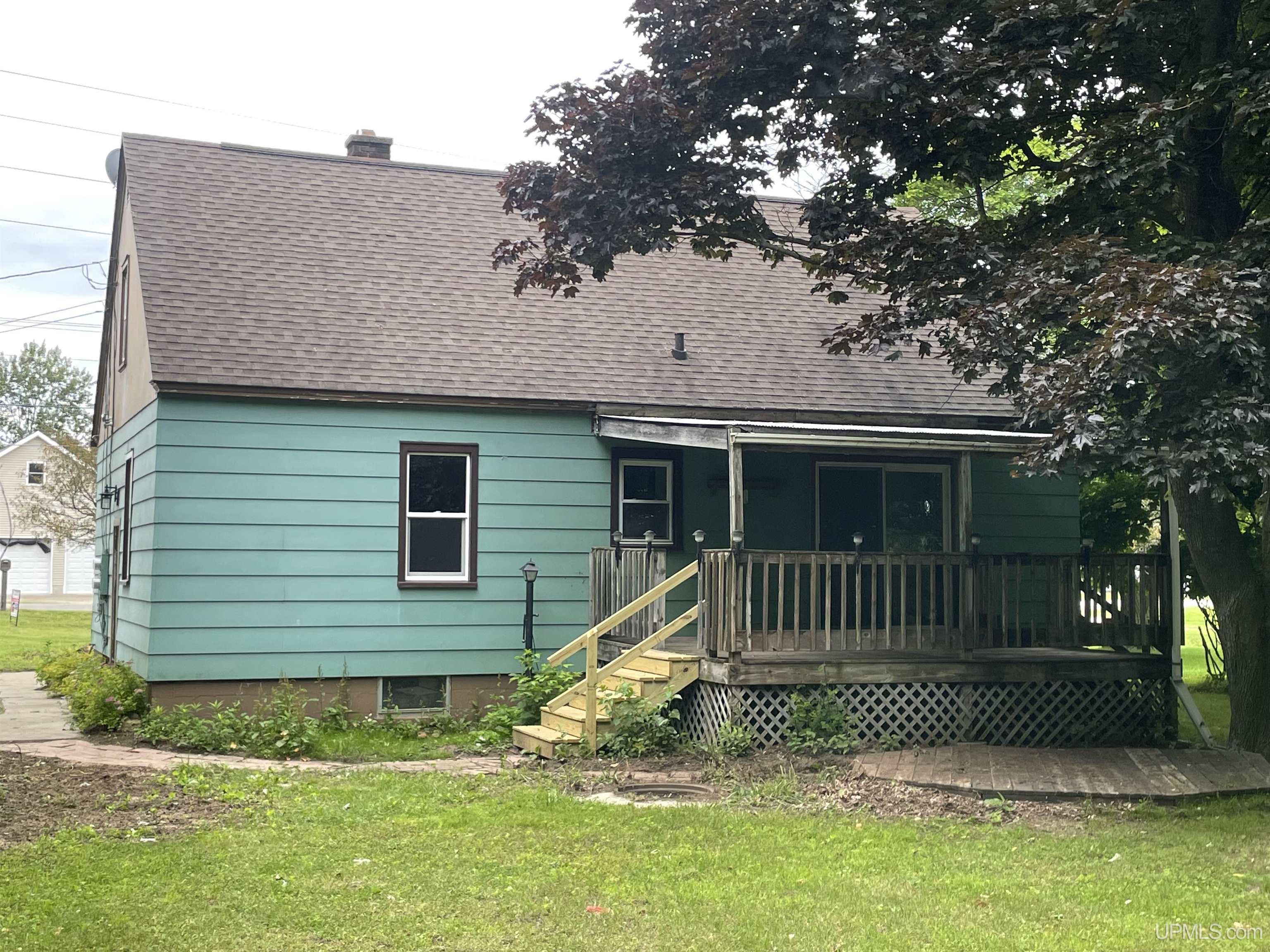 7344 County 426 M.5 Road Gladstone, MI 49837 - Photo 2 of 22 Gallery Image 2