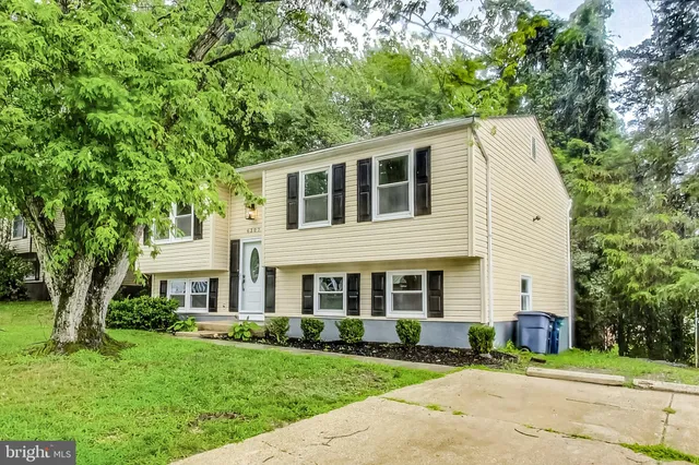 $3,250 | 6307 Willow Way, Clinton, MD 20735