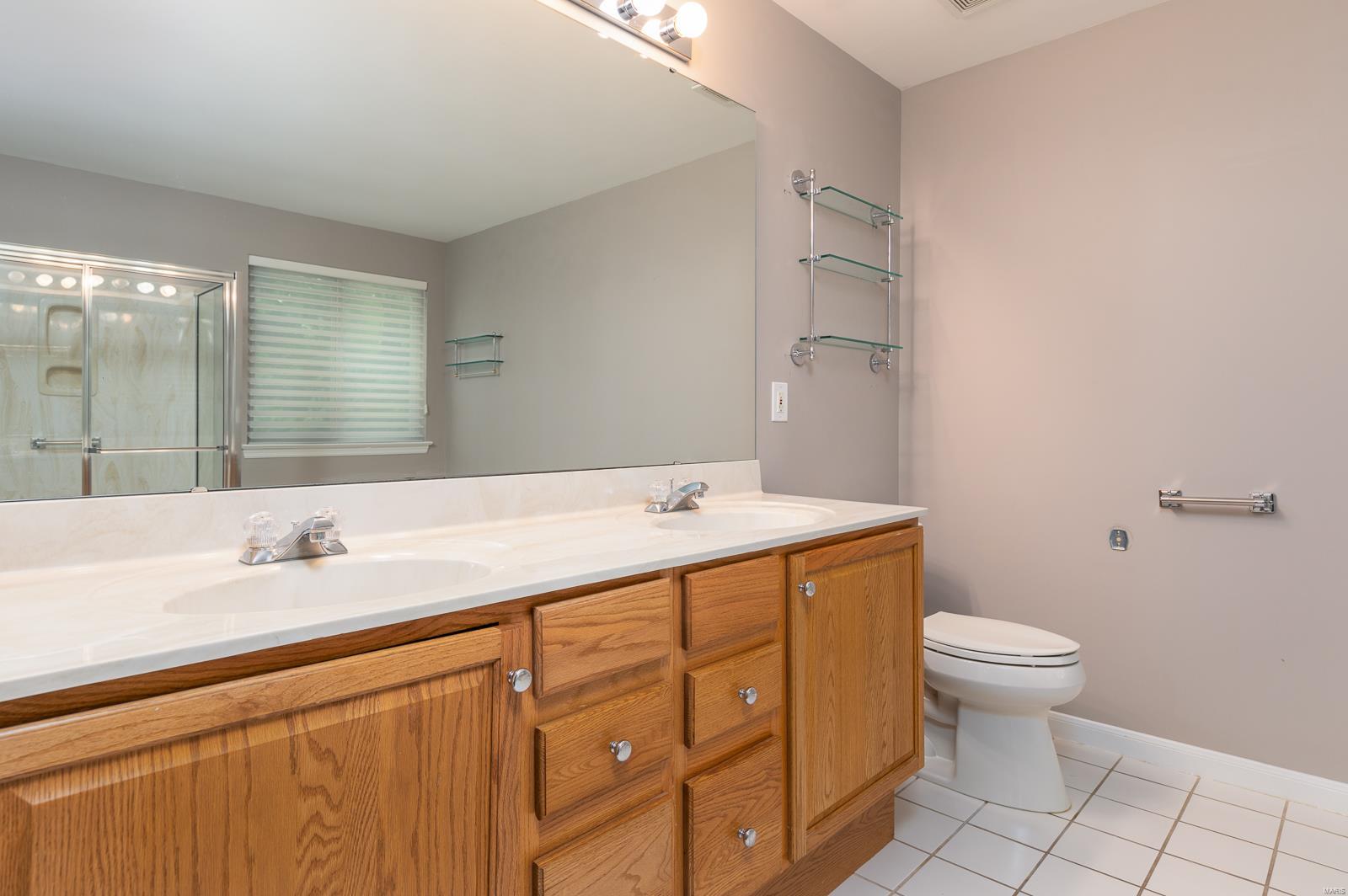 8728 Sappington Road St. Louis, MO 63126 - Photo 17 of 34 Gallery Image 17