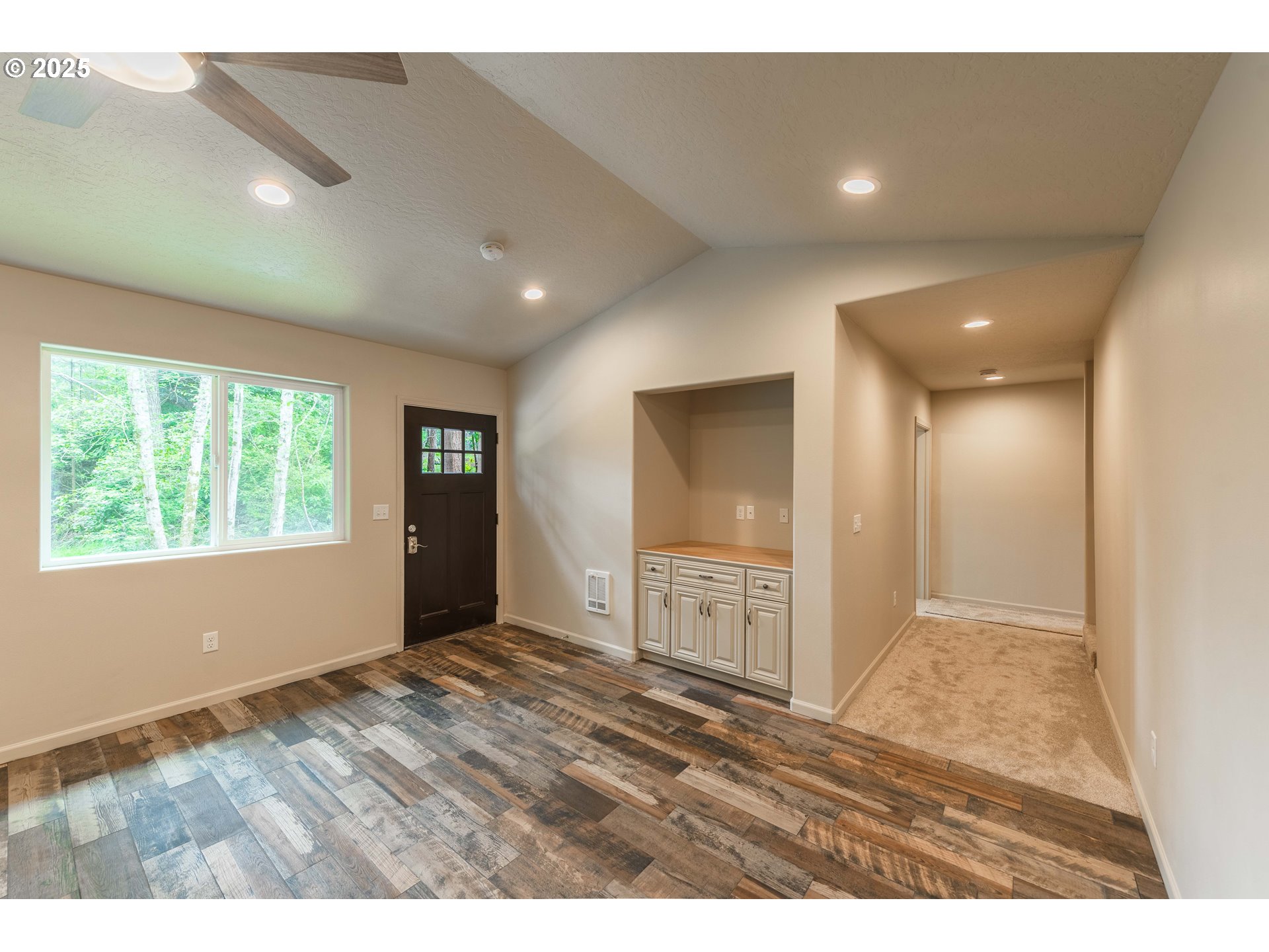 2143 Ash Street North Bend, OR 97459 - Photo 17 of 38