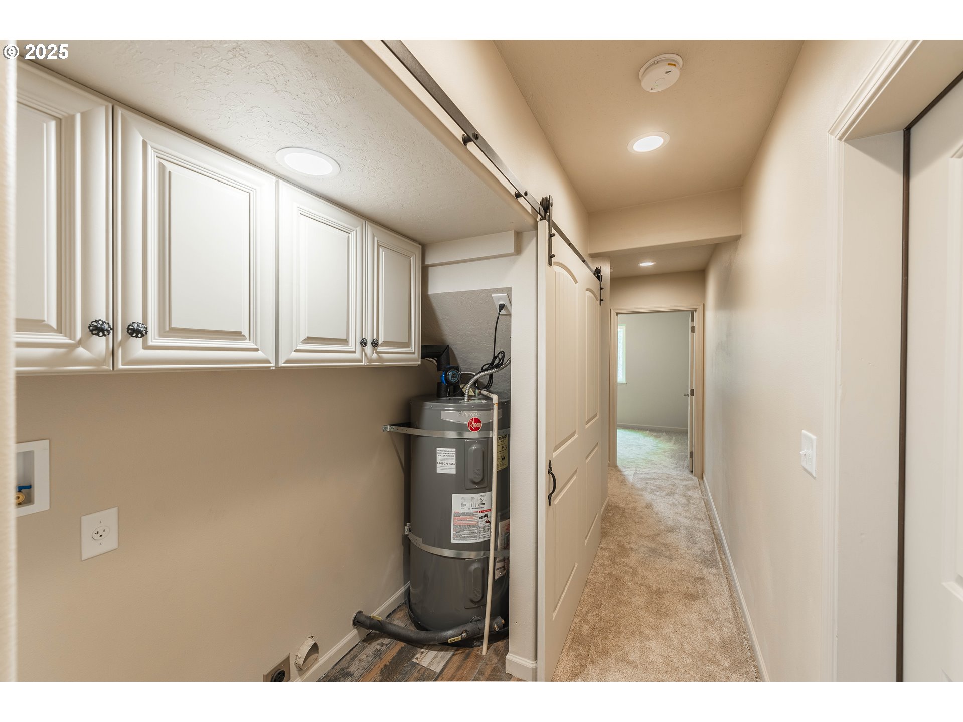 2143 Ash Street North Bend, OR 97459 - Photo 25 of 38