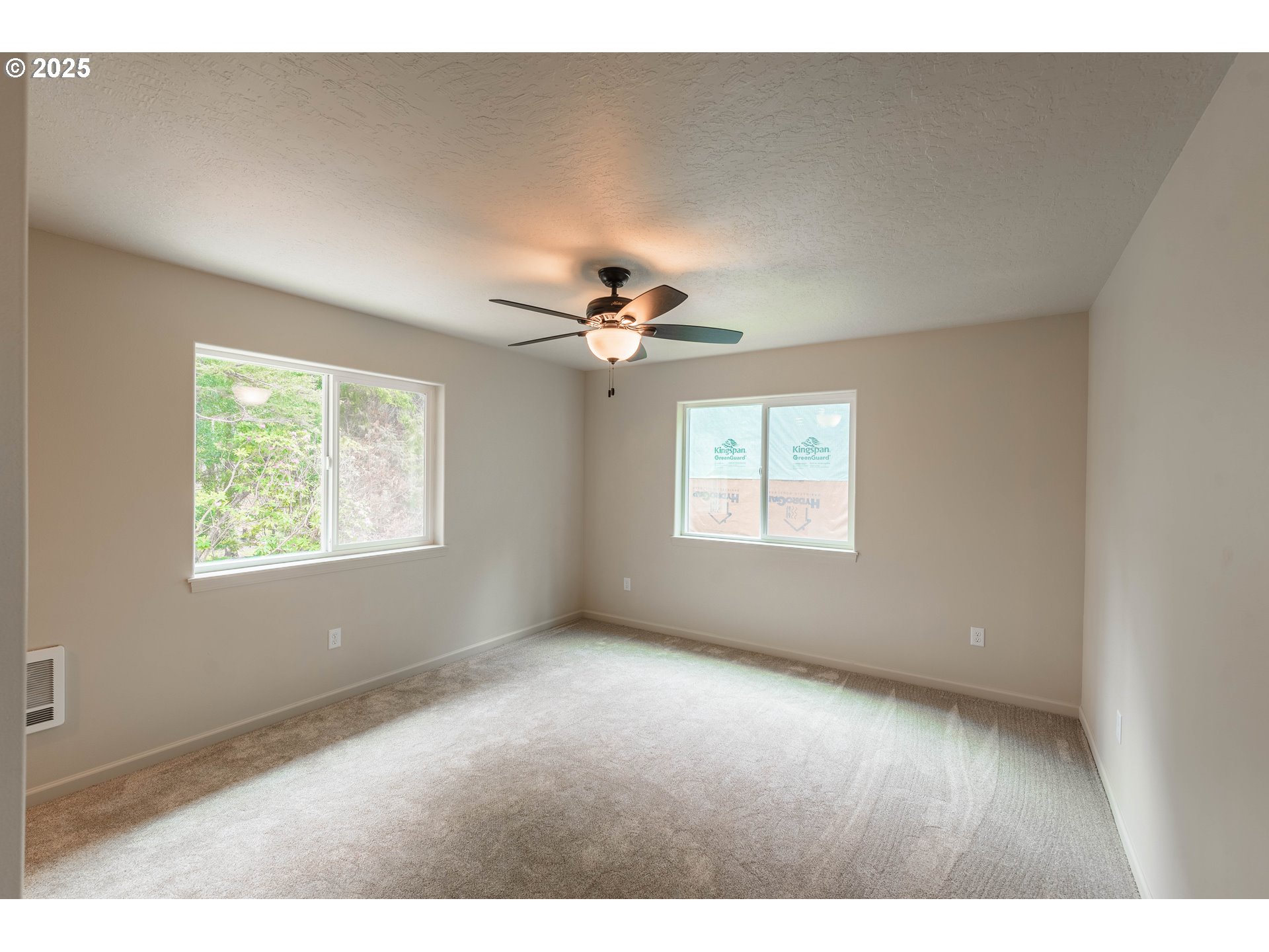 2143 Ash Street North Bend, OR 97459 - Photo 26 of 38