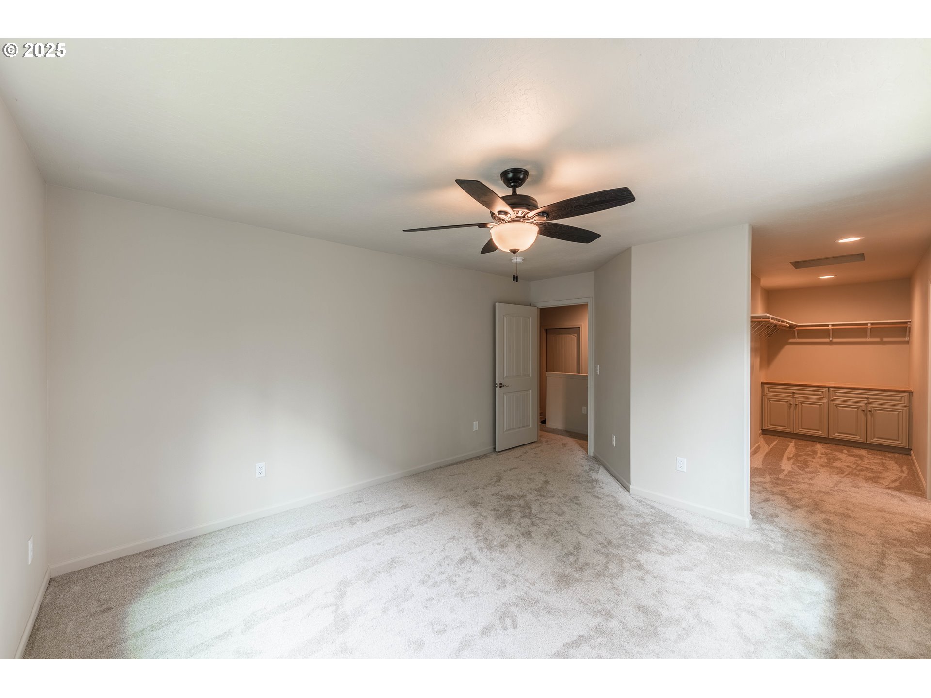 2143 Ash Street North Bend, OR 97459 - Photo 27 of 38