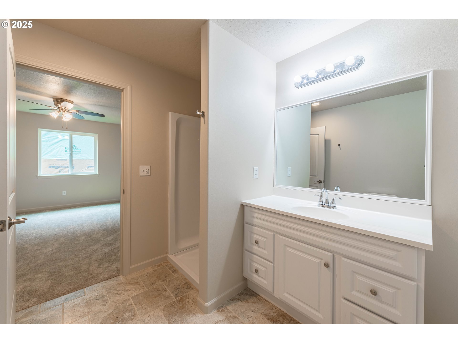 2143 Ash Street North Bend, OR 97459 - Photo 35 of 38