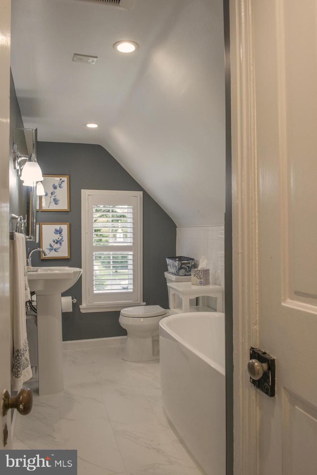 907 South Providence Road Wallingford, PA 19086 - Photo 38 of 43 Gallery Image 38