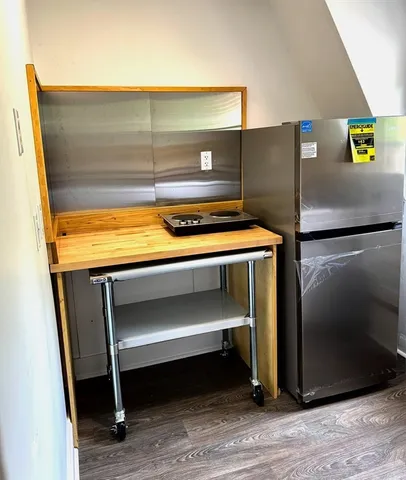 $2,000 | 11 Centre Avenue, Unit 2, Boston, MA 02124