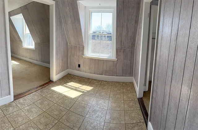 $2,000 | 11 Centre Avenue, Unit 2, Boston, MA 02124