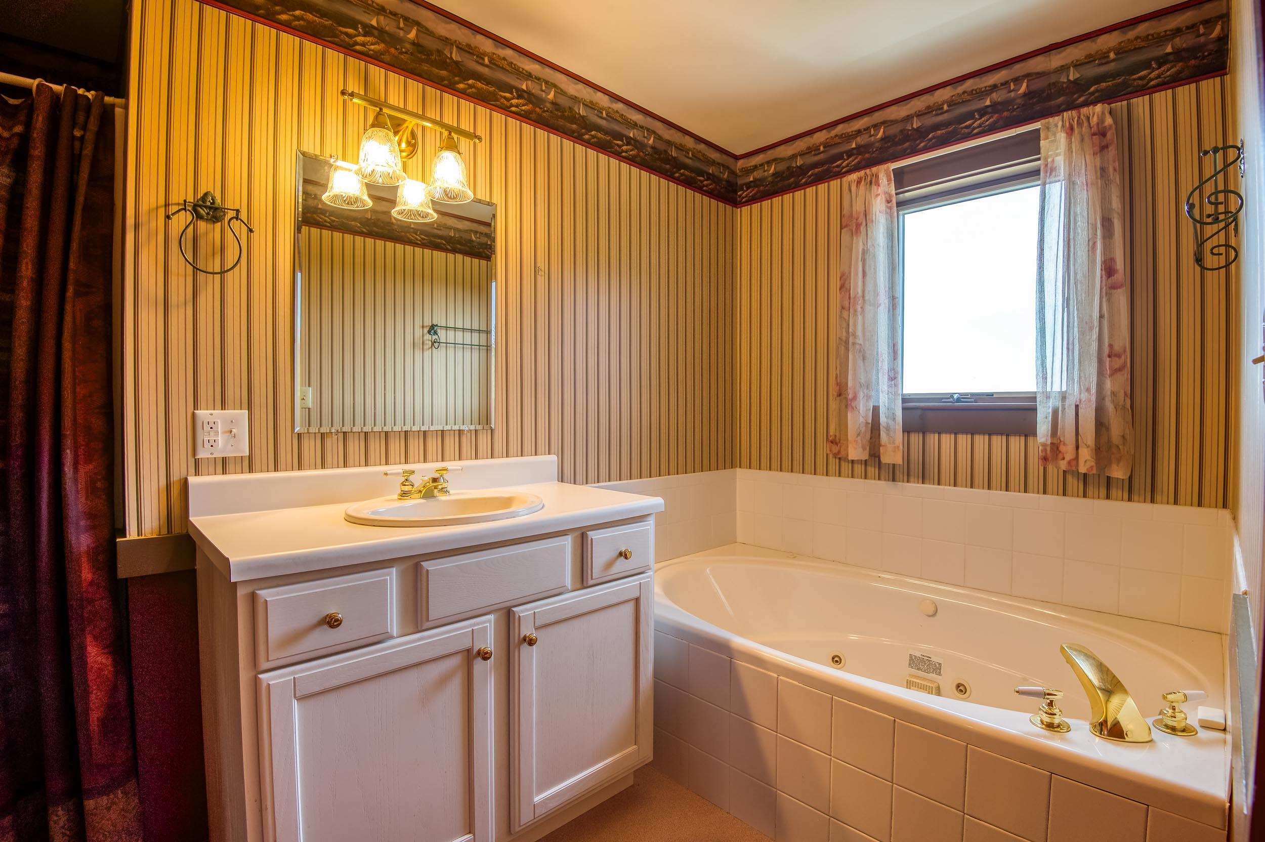 208 Old County Road Dallas Plt, ME 04970 - Photo 41 of 43 _JRV5407_HDR