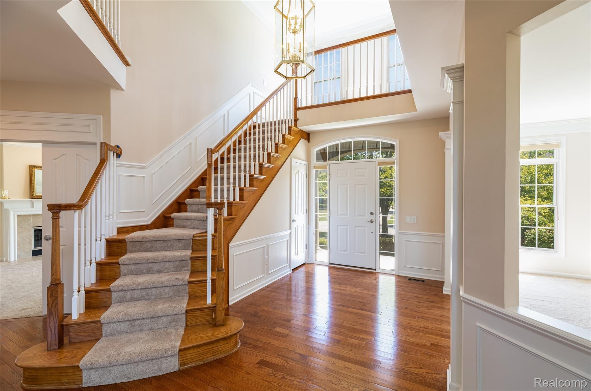 48286 Antique Road Canton, MI 48187 - Photo 11 of 45 11.Foyer