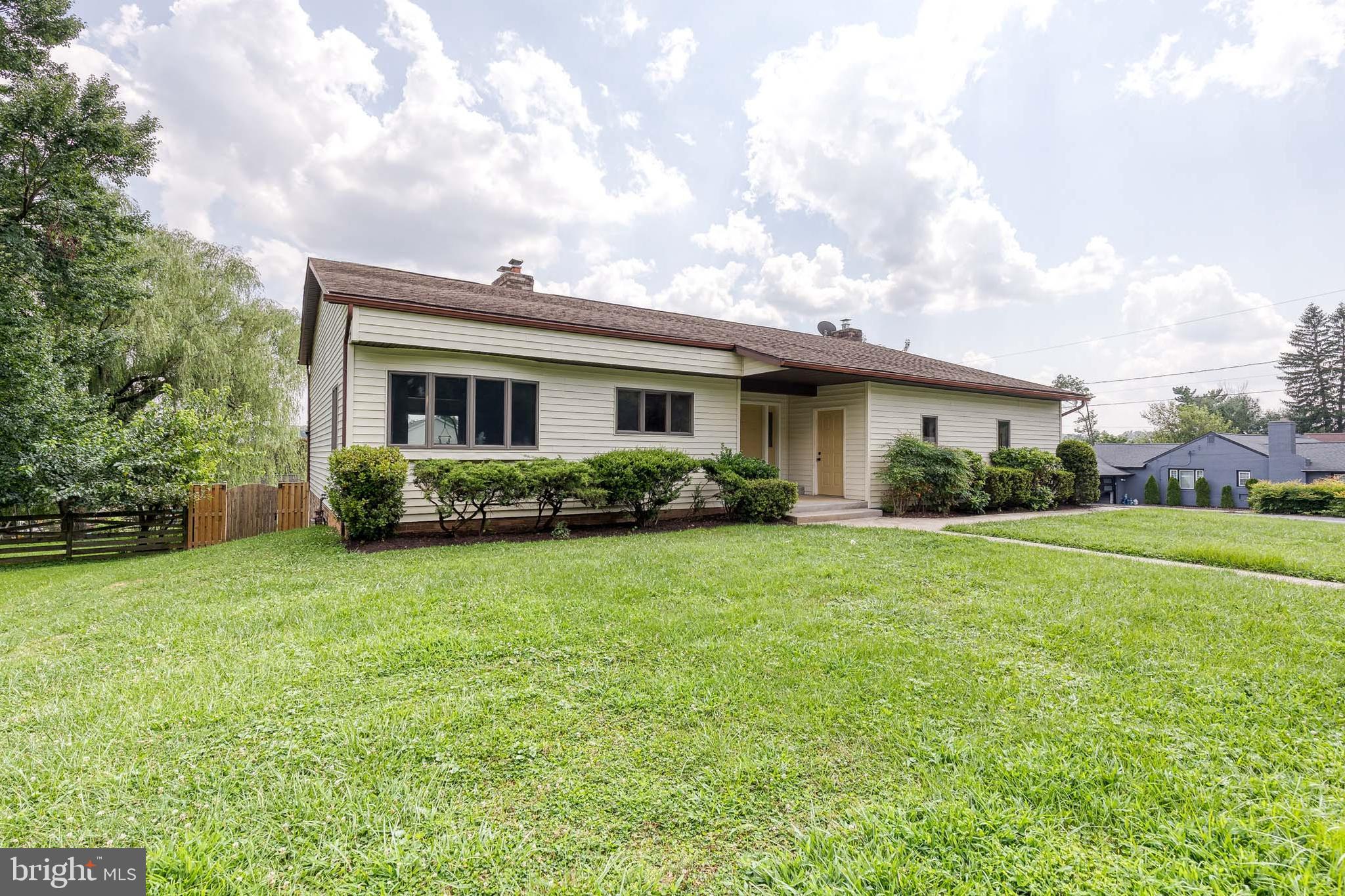 18 Byway Road Owings Mills, MD 21117 - Photo 3 of 42