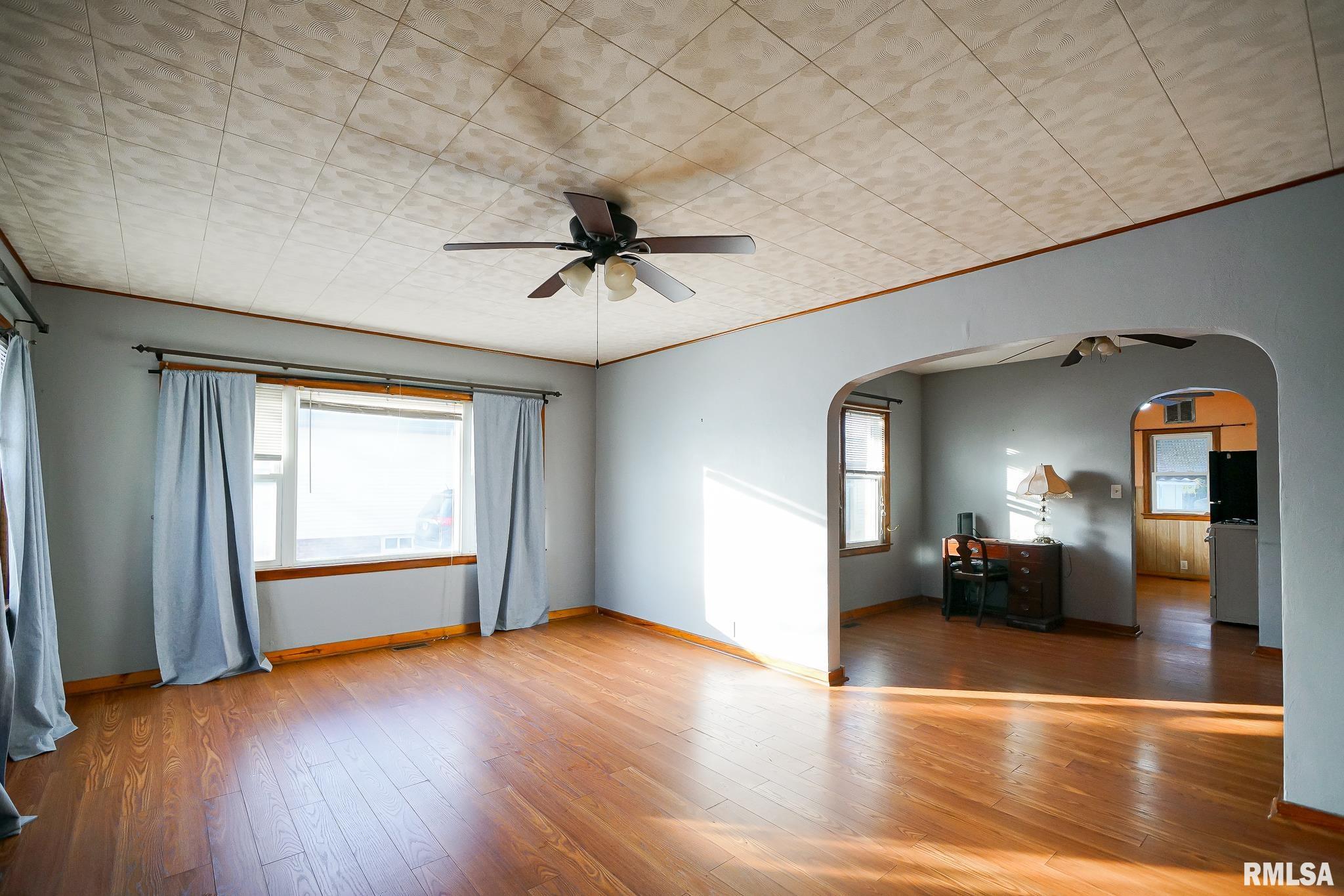 509 Vine Street Varna, IL 61375 - Photo 2 of 36