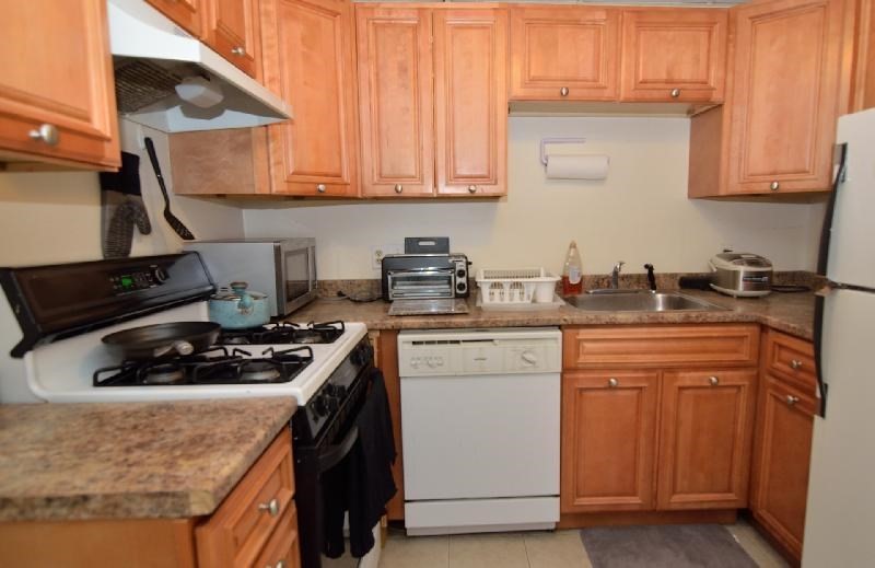 14 Isabella Street, Unit G Boston, MA 02116 - Photo 5 of 8