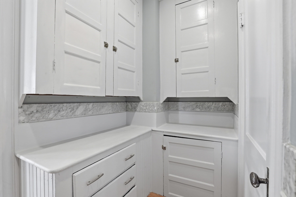 4 Valley Road, Unit 4 Swampscott, MA 01907 - Photo 12 of 33 Gallery Image 12