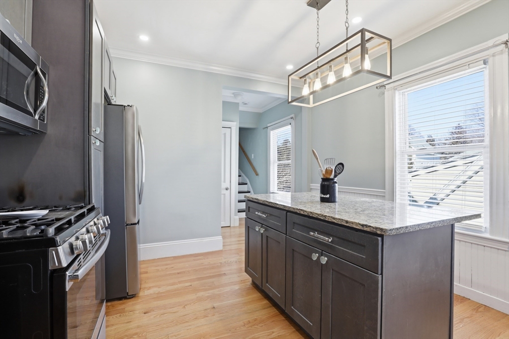 4 Valley Road, Unit 4 Swampscott, MA 01907 - Photo 8 of 33 Gallery Image 8