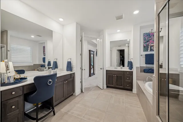 $775,000 | 1004 Ivy Meadow Lane, Pinehurst, TX 77362