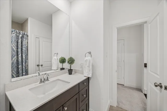 $775,000 | 1004 Ivy Meadow Lane, Pinehurst, TX 77362