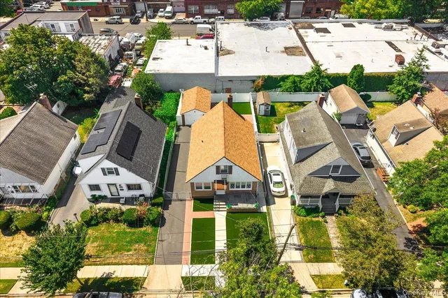 $829,000 | 113 North 1st Street, New Hyde Park, NY 11040