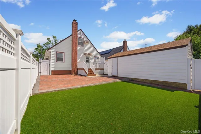 $829,000 | 113 North 1st Street, New Hyde Park, NY 11040