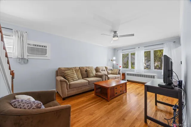 $829,000 | 113 North 1st Street, New Hyde Park, NY 11040