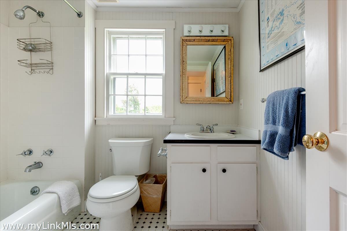 12 Shimmo Pond Road Nantucket, MA 02554 - Photo 19 of 43 Gallery Image 19