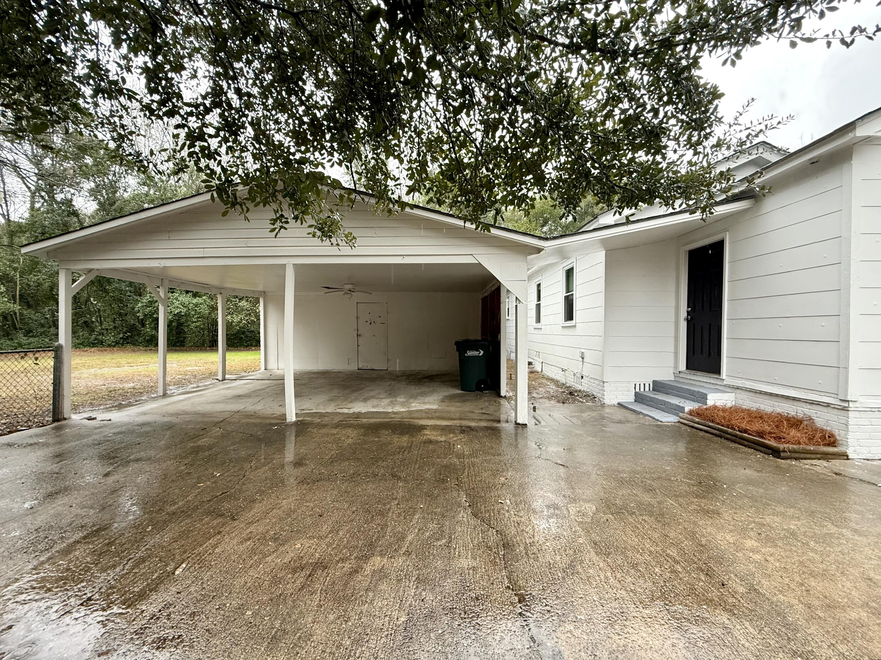 6 Thomas Drive Sumter, SC 29150 - Photo 25 of 29 2 car carport - attached with walkway