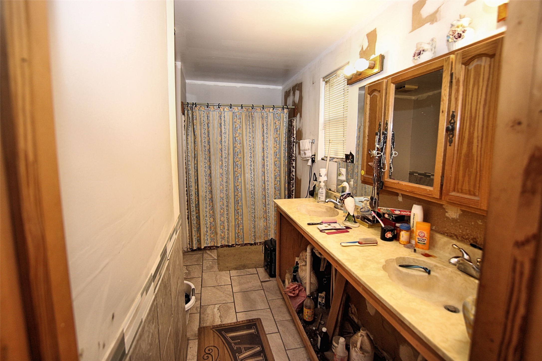 402 Trinity Street Lockhart, TX 78644 - Photo 16 of 18