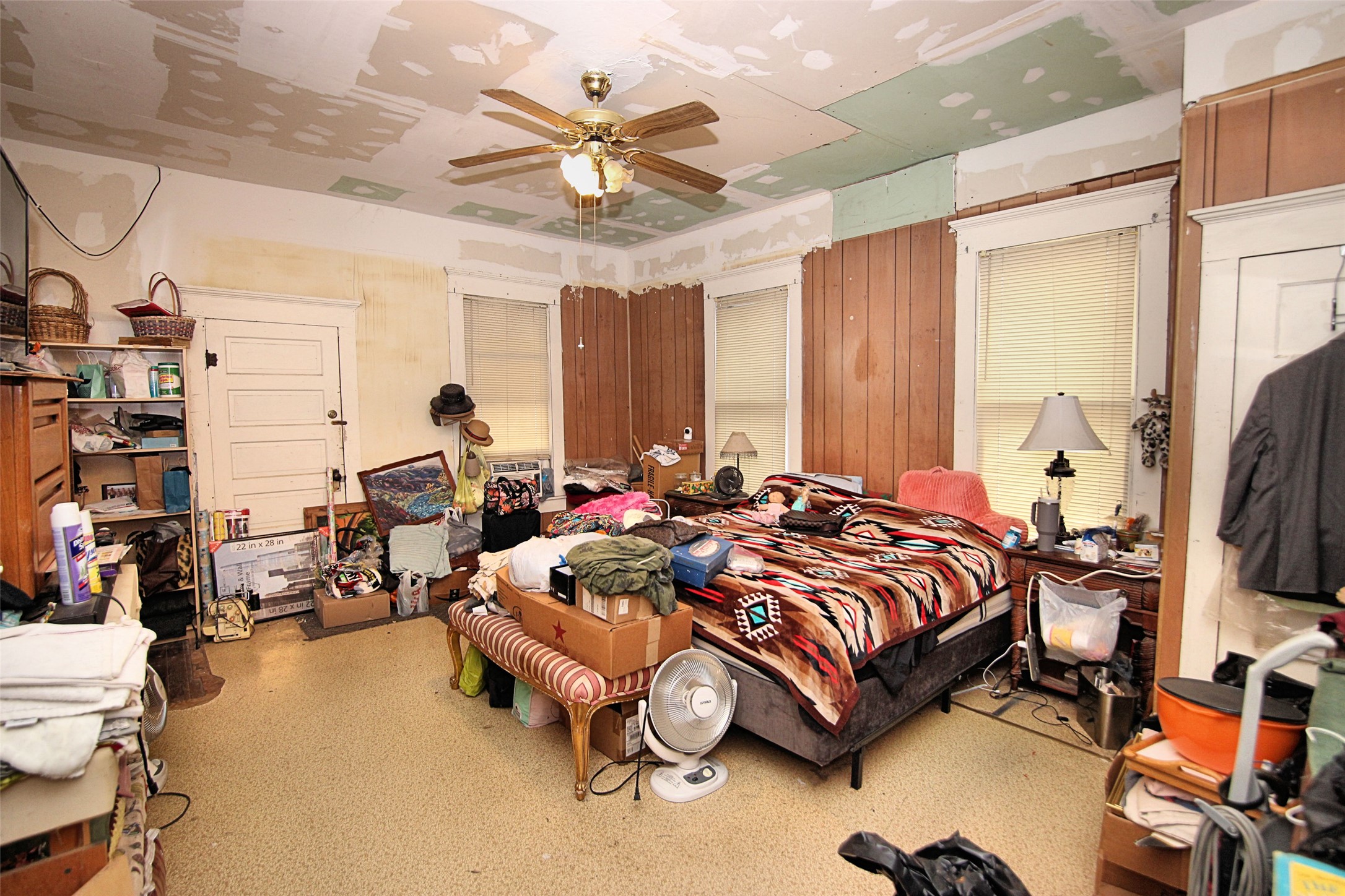 402 Trinity Street Lockhart, TX 78644 - Photo 17 of 18 Primary Bedroom, owner still moving things out.