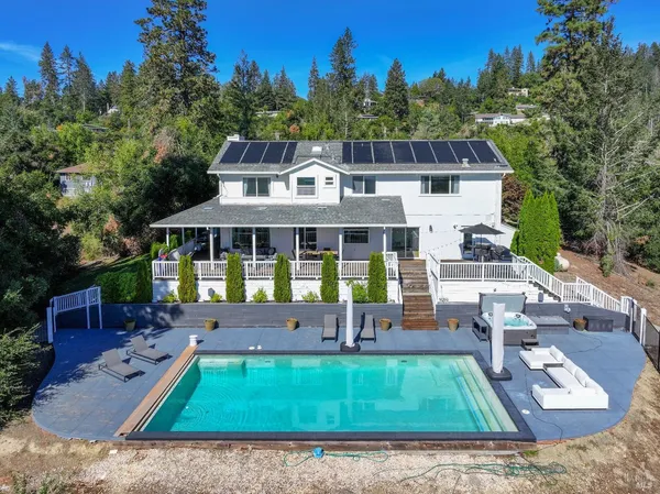 $1,450,000 | 540 Edgemont Lane, Angwin, CA 94508