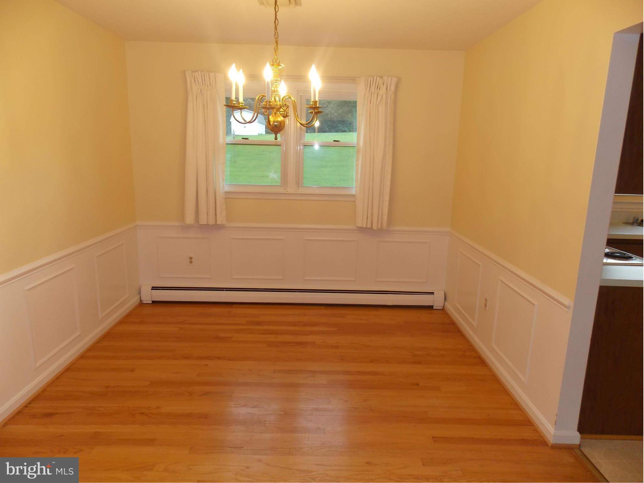 921 Streaker Road Sykesville, MD 21784 - Photo 4 of 25 Dining Room