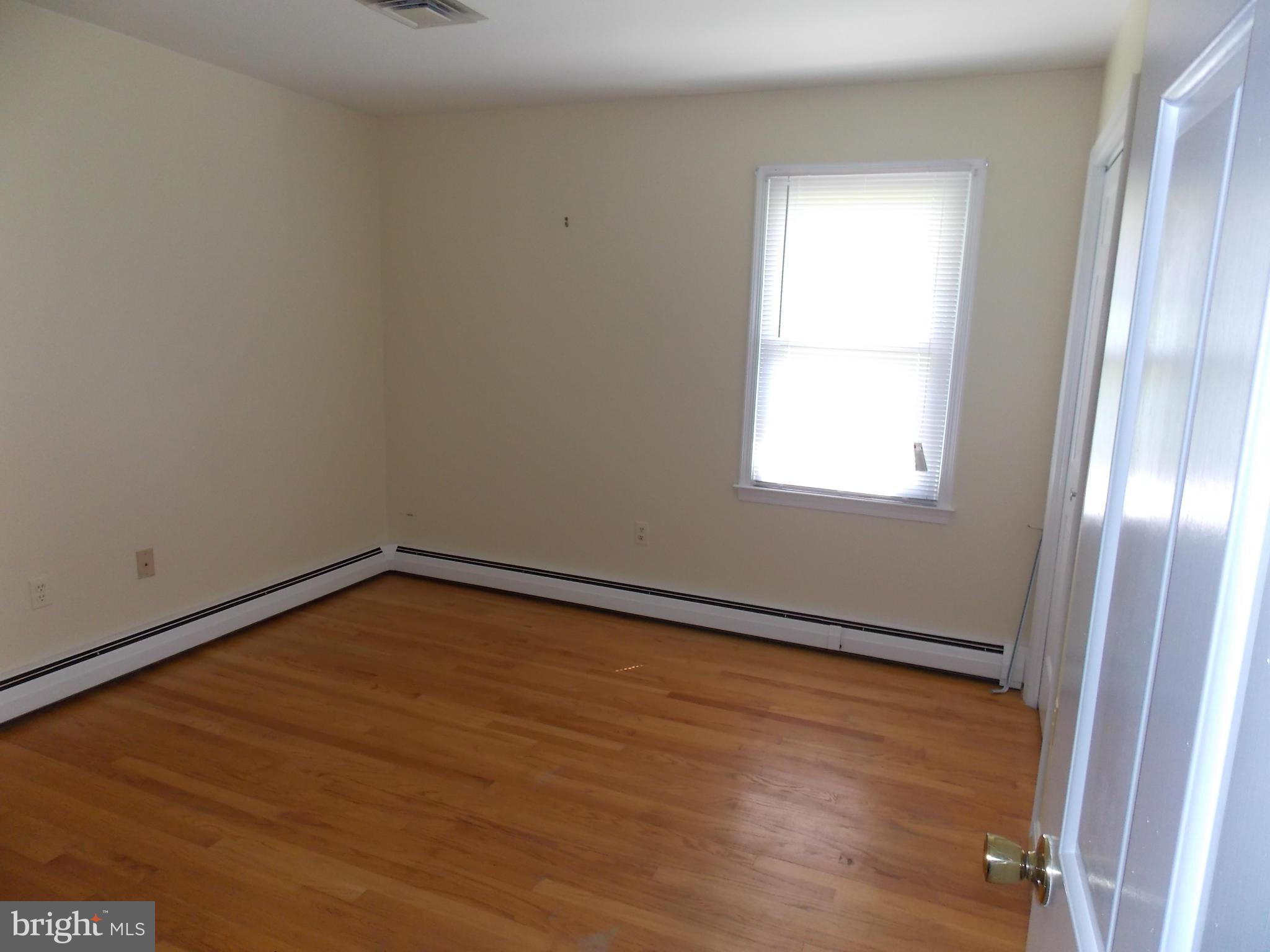 921 Streaker Road Sykesville, MD 21784 - Photo 7 of 25 Bedroom 1