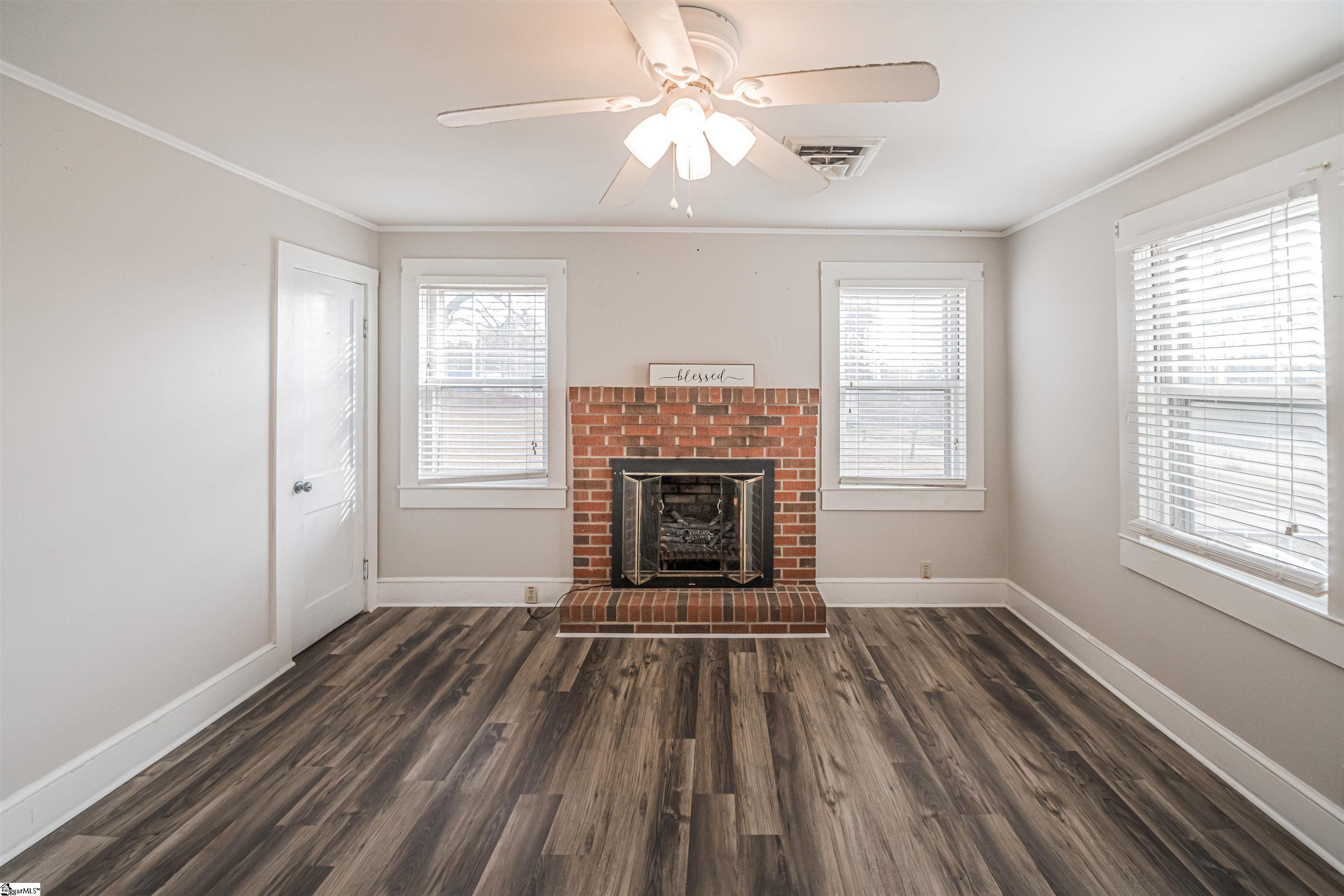 207 Fairview Road Laurens, SC 29360 - Photo 8 of 36 Gallery Image 8