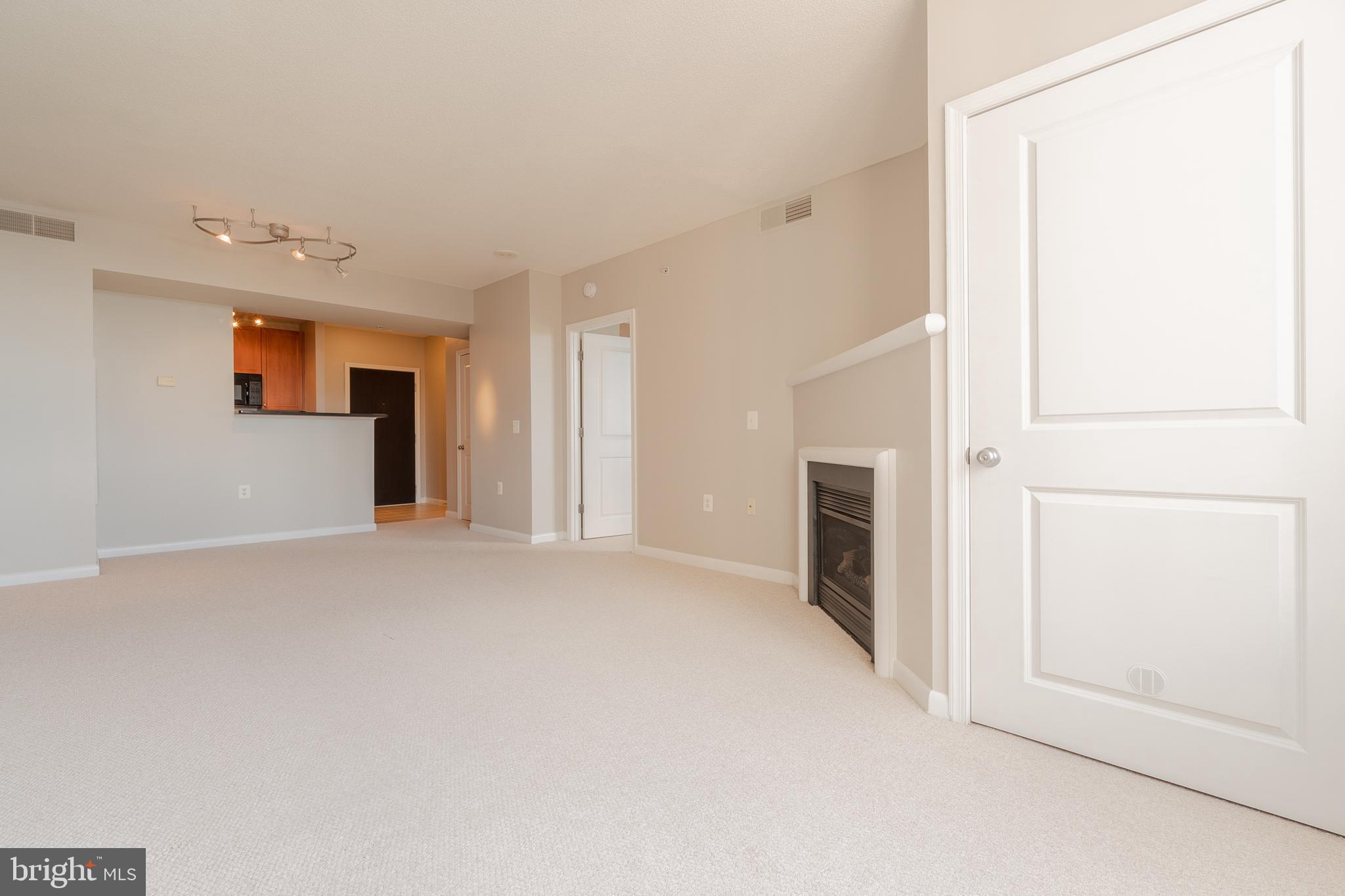 851 North Glebe Road, Unit 1503 Arlington, VA 22203 - Photo 26 of 40