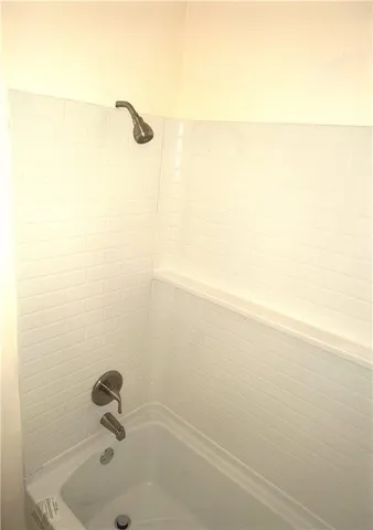 $950 | Undisclosed Address, New Orleans, LA 70118