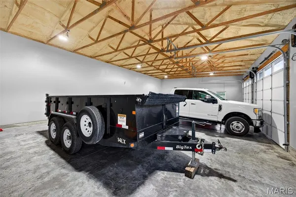 $995,000 | 280 Sycamore Lane, Moscow Mills, MO 63362