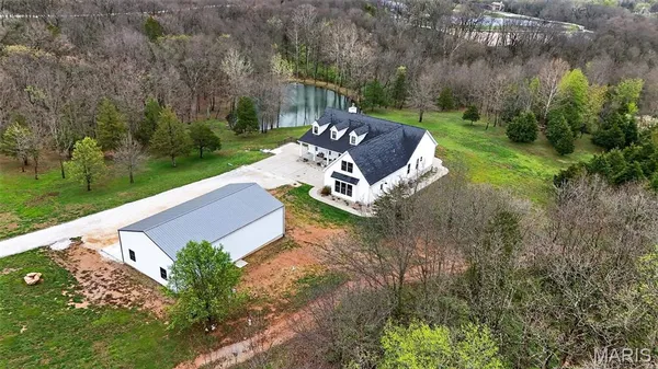 $995,000 | 280 Sycamore Lane, Moscow Mills, MO 63362