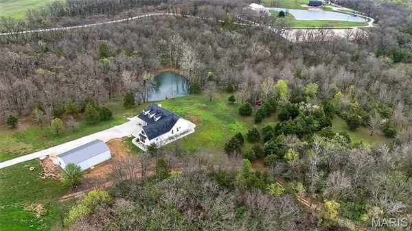 $995,000 | 280 Sycamore Lane, Moscow Mills, MO 63362