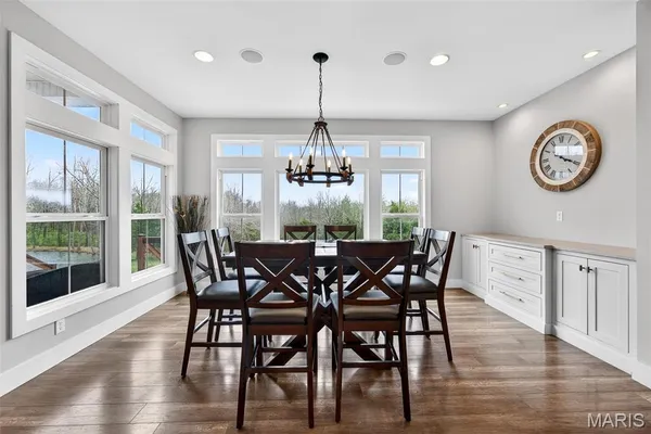 $995,000 | 280 Sycamore Lane, Moscow Mills, MO 63362