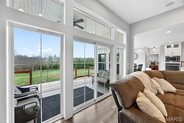 $995,000 | 280 Sycamore Lane, Moscow Mills, MO 63362