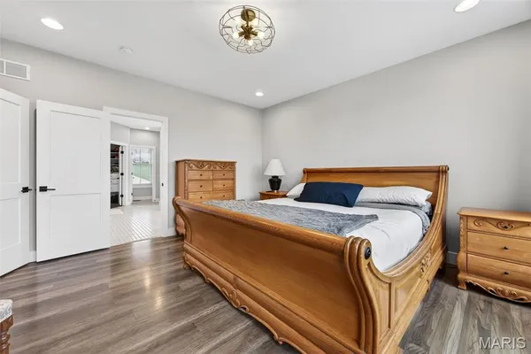 $995,000 | 280 Sycamore Lane, Moscow Mills, MO 63362