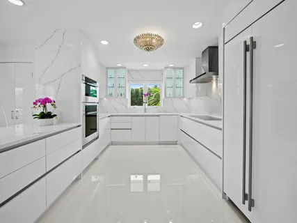 $2,590,000 | 2831 Northeast 40th Street, Fort Lauderdale, FL 33308
