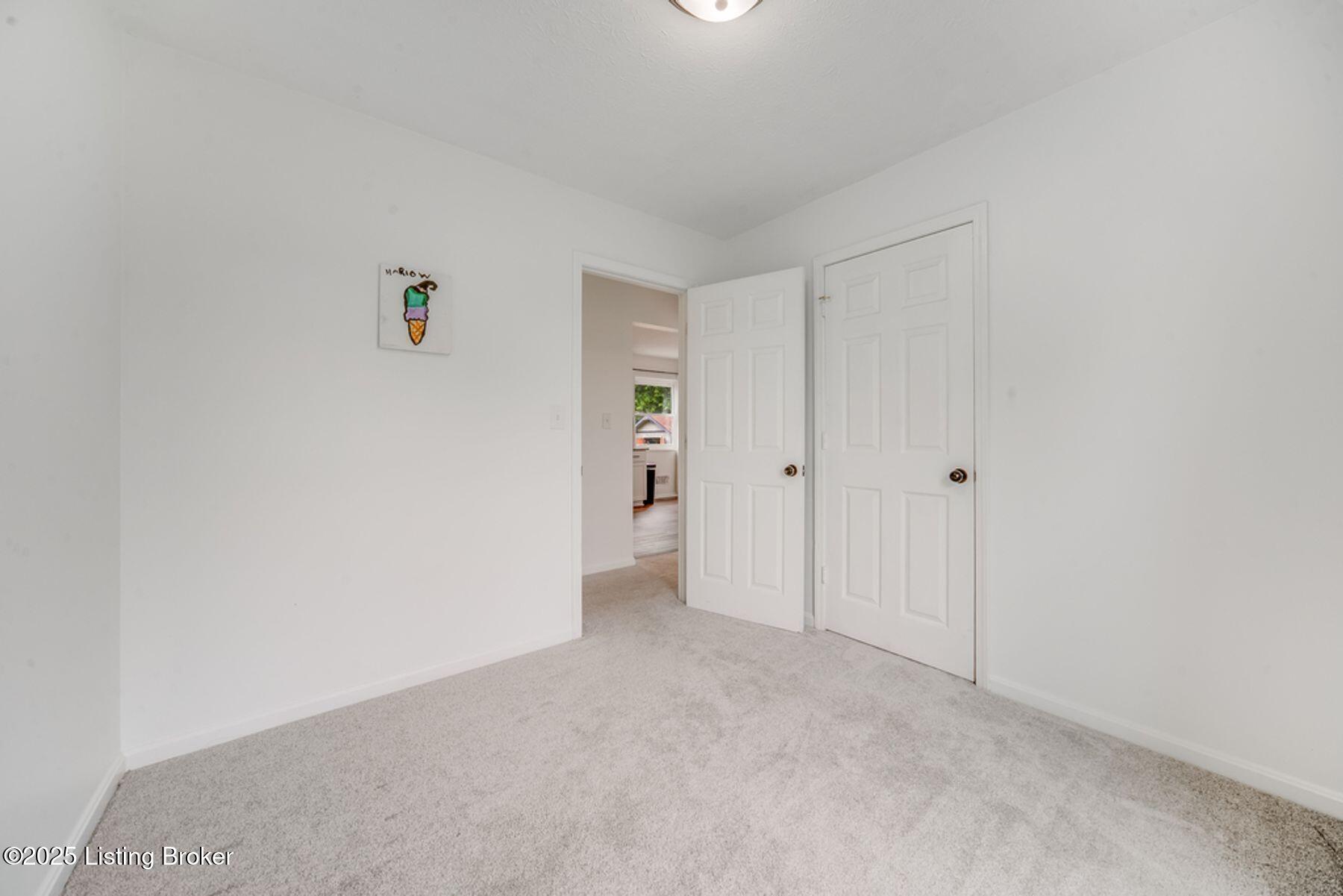 11311 Angelina Road Louisville, KY 40229 - Photo 9 of 35 photo_online_010