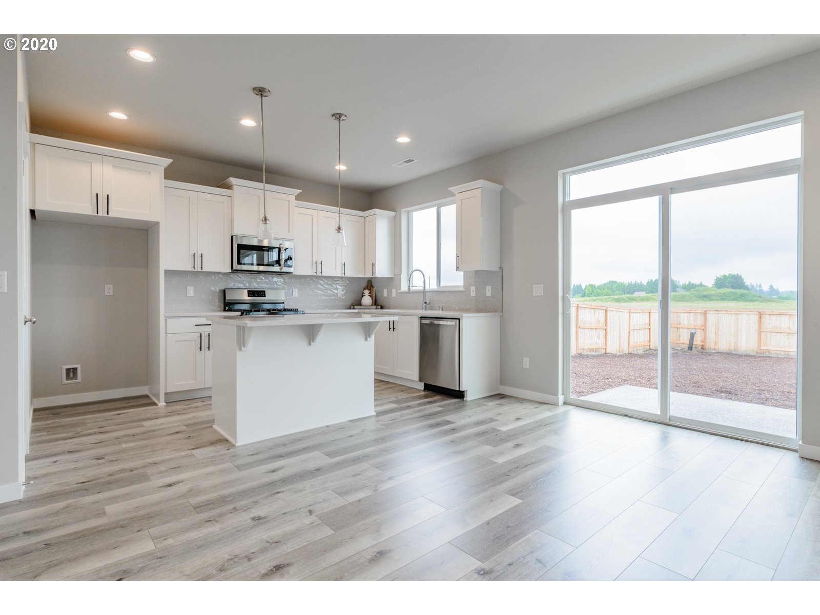 2583 Fieldcress Road, Unit 109 Eugene, OR 97403 - Photo 5 of 24 Gallery Image 5