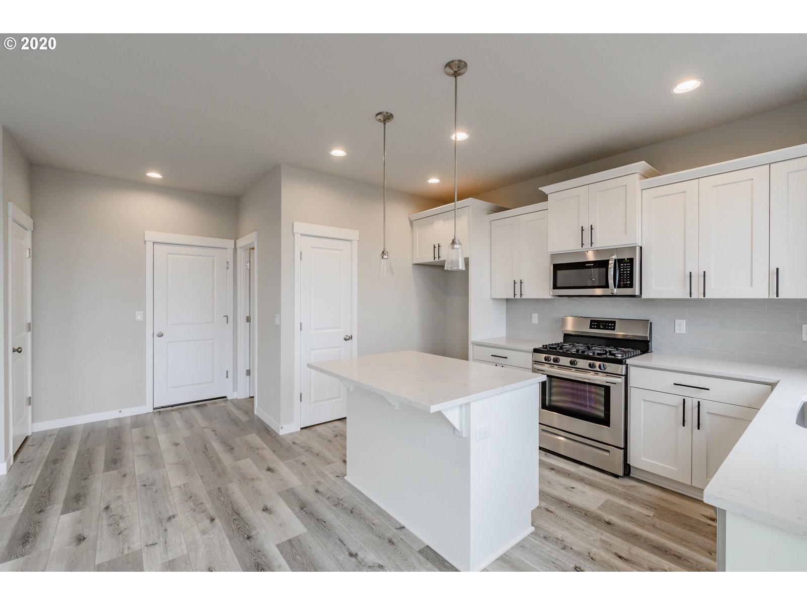 2583 Fieldcress Road, Unit 109 Eugene, OR 97403 - Photo 9 of 24 Gallery Image 9